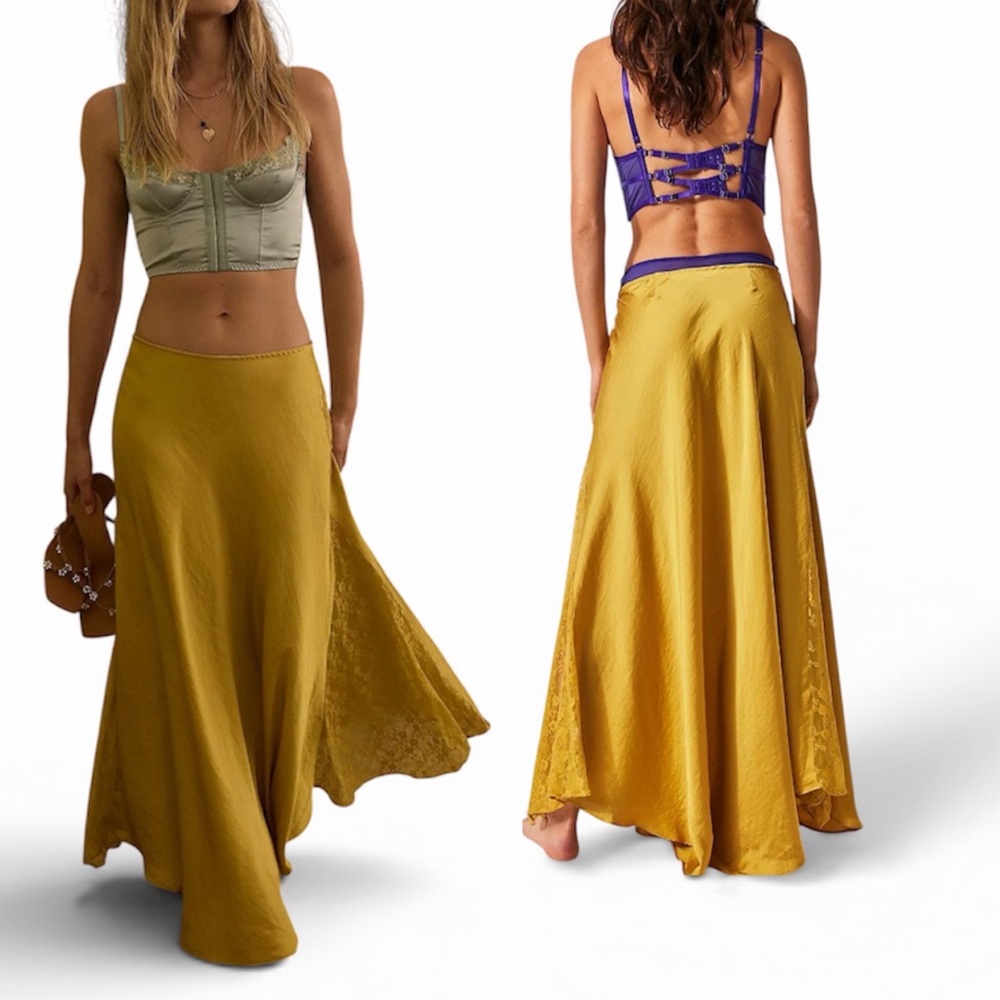 Make You Mine Half Slip  NWT Size Small